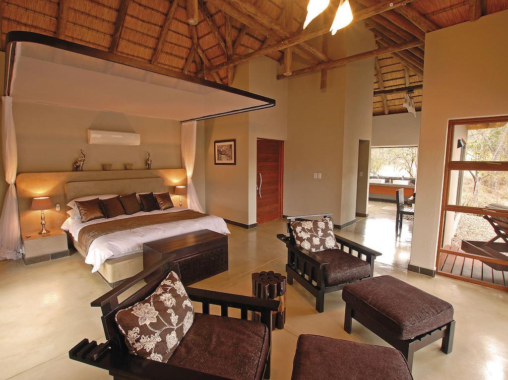 Raptor Retreat Game Lodge Hoedspruit Habitación foto