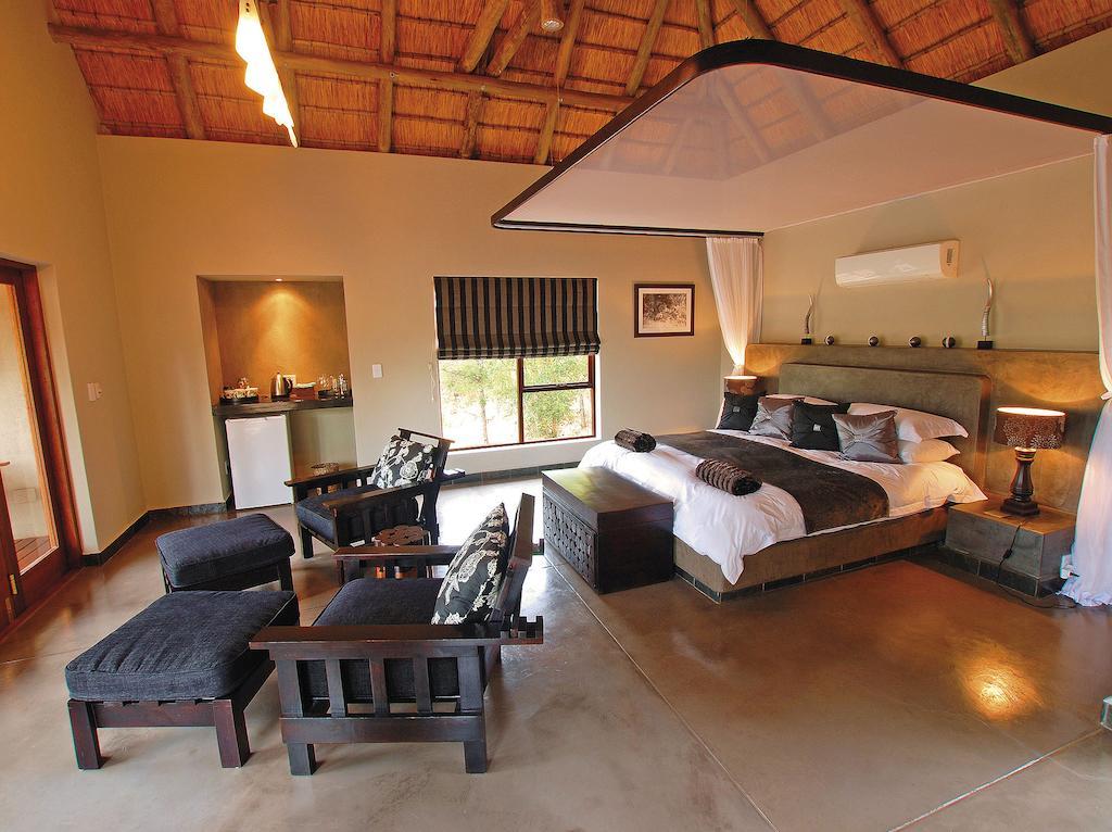 Raptor Retreat Game Lodge Hoedspruit Habitación foto