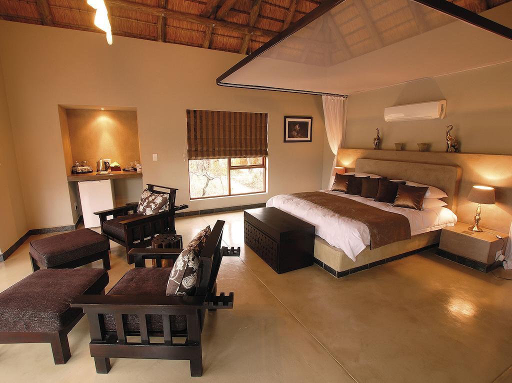 Raptor Retreat Game Lodge Hoedspruit Habitación foto